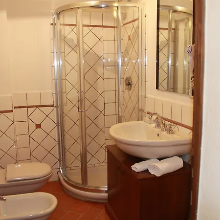 Apart Otel Il Grifone A 2*
